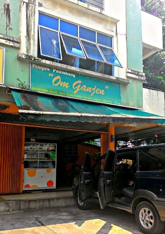 Gurihnya Pempek Ganjen Bikin Ketagihan
