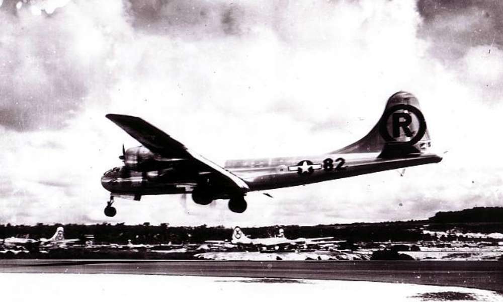 Penyesalan Pilot AS Setelah Jatuhkan Bom Atom di Jepang