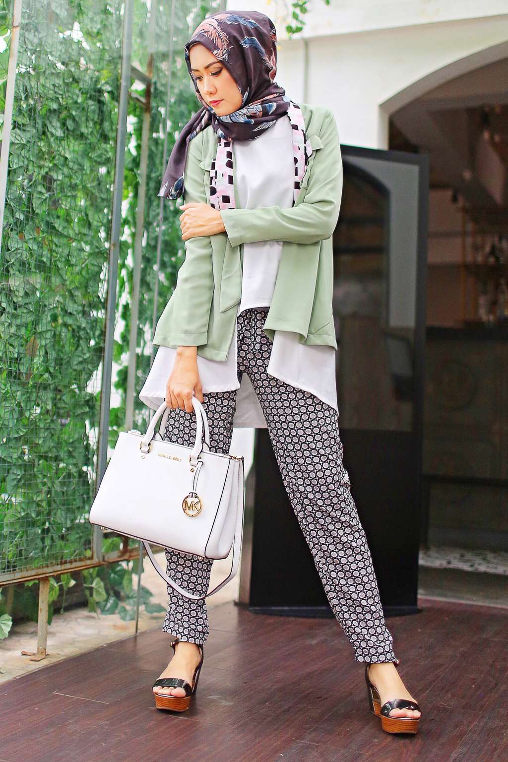 Yuk! Ngobrol Soal Sepatu Bareng prettyFIT dan Lulu Elhasbu