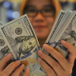 Valuta Asing Dolar AS Valuta Asing Dolar AS