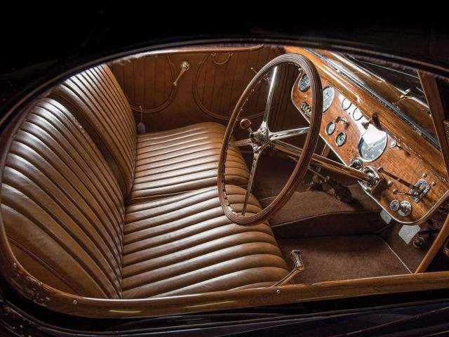 Mobil Tua Dibanderol Seharga 10 Buggati Termahal