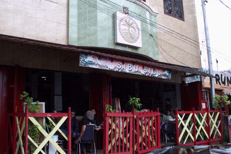 Tempat Paling Tepat Nikmati Kuliner Halal Ambon Manise