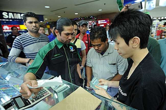 WNI Ditipu Toko Ponsel di Malaysia dan Dikurung Berjam-jam