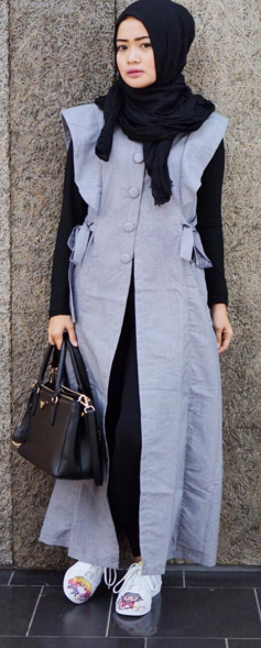 Rani Hatta: Inspirasi Outer Hijab Nan Maskulin