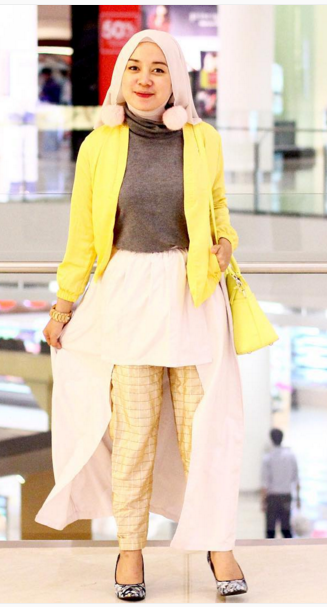 Warna Cerah untuk Outfit Saat Weekend