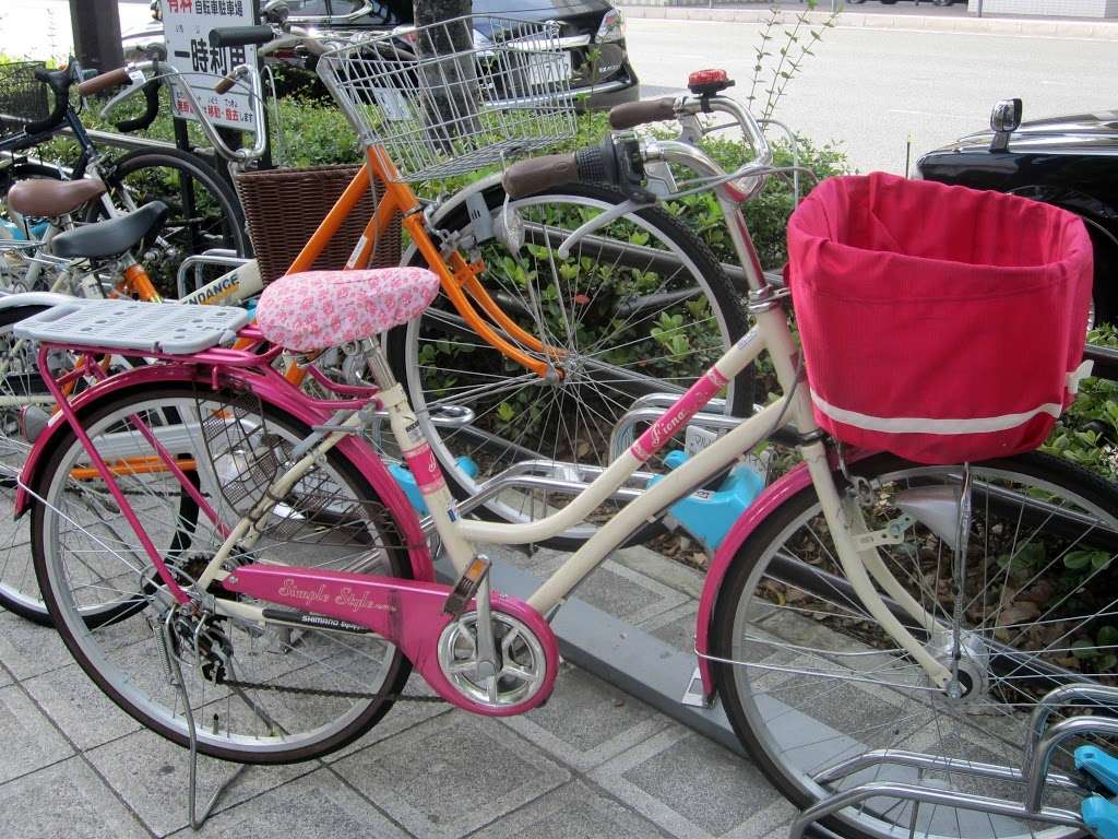 Keseruan Bersepeda Keliling Osaka Keseruan Bersepeda Keliling Osaka