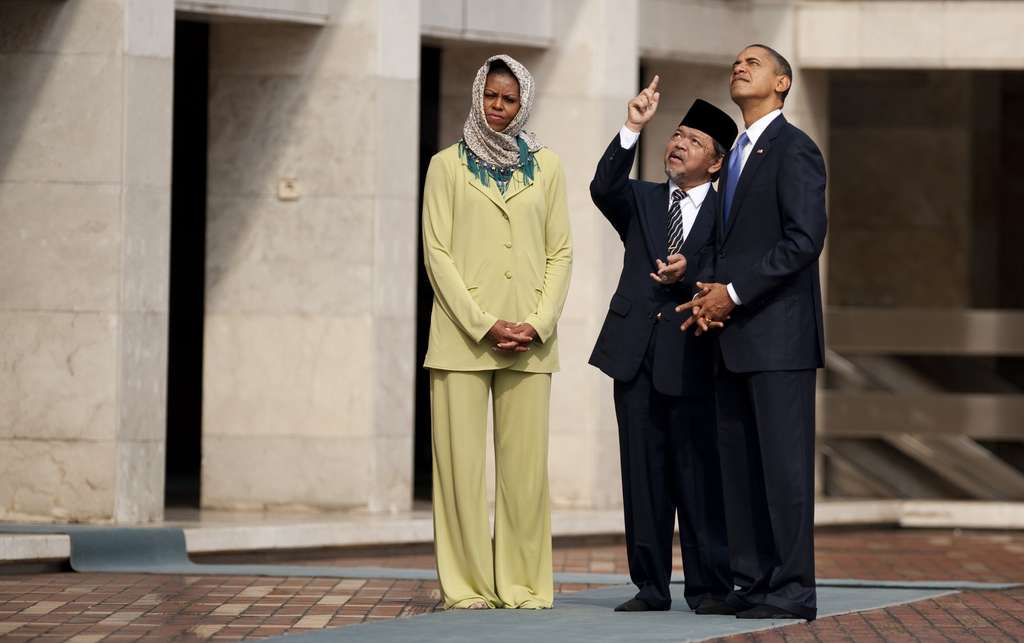 Obama Kunjungi Masjid AS untuk Pertama Kali Obama Kunjungi Masjid AS untuk Pertama Kali