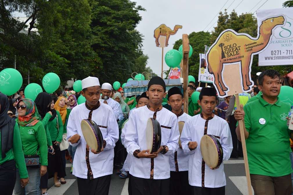 Promo Hotel Syariah, dari Karnaval Unta hingga Pesta Diskon