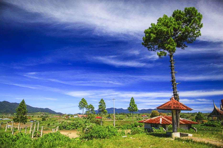 Keindahan Tersembunyi Danau Kembar di Sumatera Barat