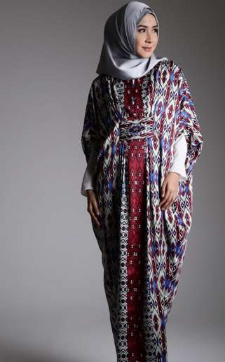 32 Model Baju Batik Muslim Modern Terbaru