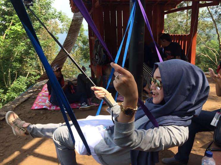 Indahnya Kalibiru dari Atas Menara Pandang