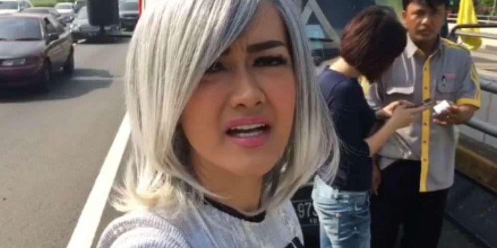 Julia Perez Kecelakaan