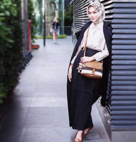 Gaya Stylish Indah Nada Puspita di IMFW 2016