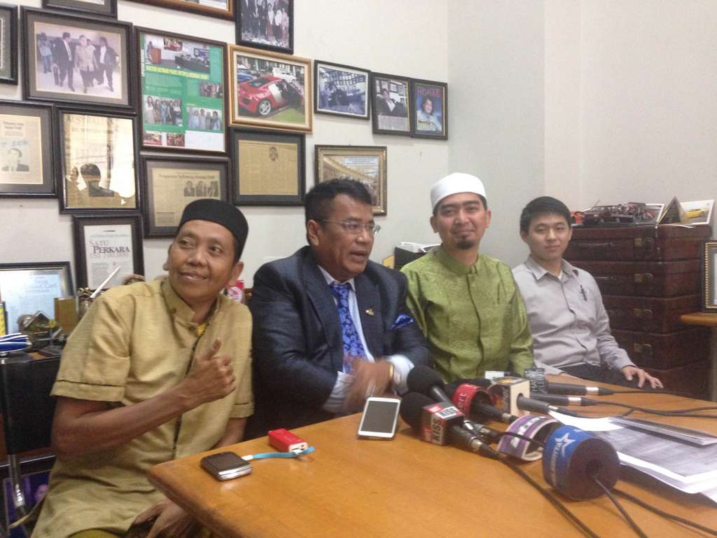 Dugaan Pengeroyokan, Ustad Solmed Konsultasi ke Hotman Paris