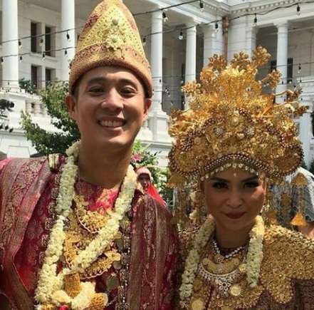 Akad Nikah, Orangtua Tak Dampingi Junior Bikin Netizen Nangis