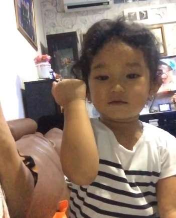 Video Haru Anak Ayu Ting Ting Bela Bundanya