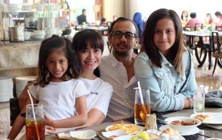 Karena Masakan, Ersya Mayori Dekat dengan Anak
