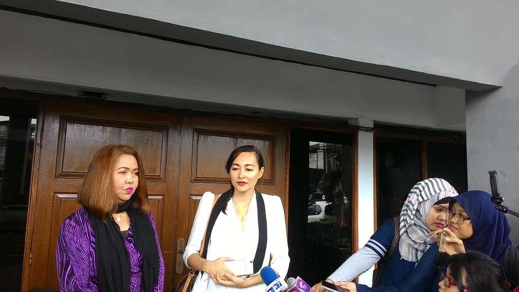 Dewi Rezer Beberkan Bukti Baru Perceraian