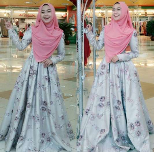 Tampilan Anggun Ria Ricis Memakai Dress