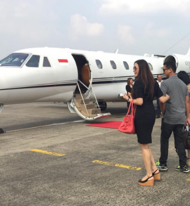 Teka Teki Kekasih Maia Estianty, Bikin Netizen Penasaran