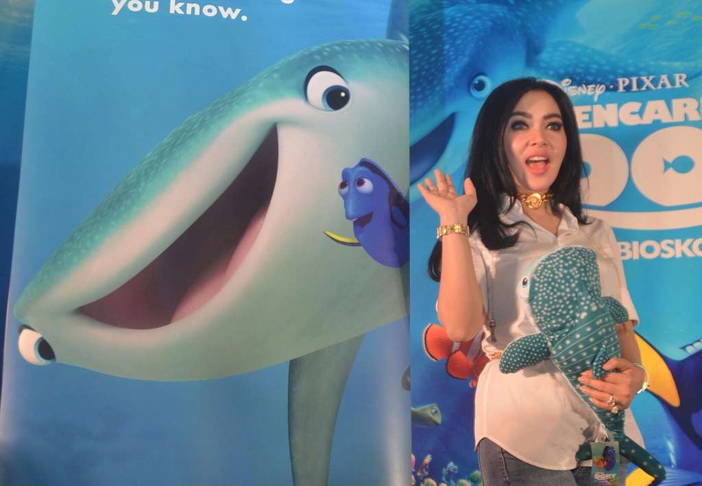 Isi Suara Film Disney, Syahrini Dibayar Rp 2 Miliar?