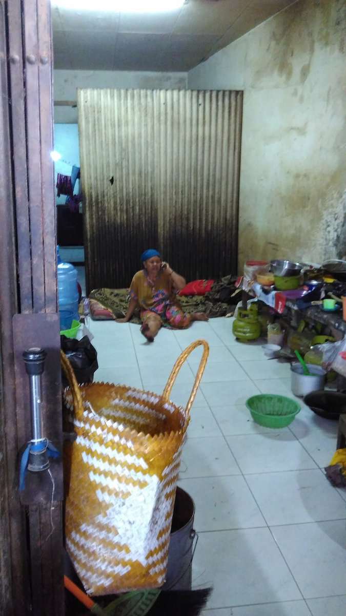 Dagangan Disita Satpol PP,Ini Cerita Pilu Pemilik Warung Makan