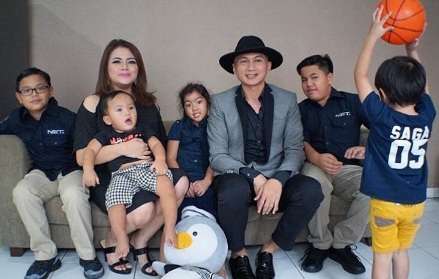 Pesan Manis Sheila Marcia untuk Kebaikan Istri Anji