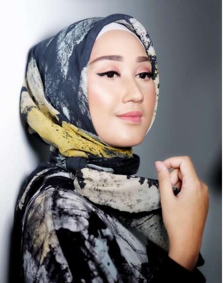 Pilihan Busana Ikon Desainer Hijab untuk Ramadan