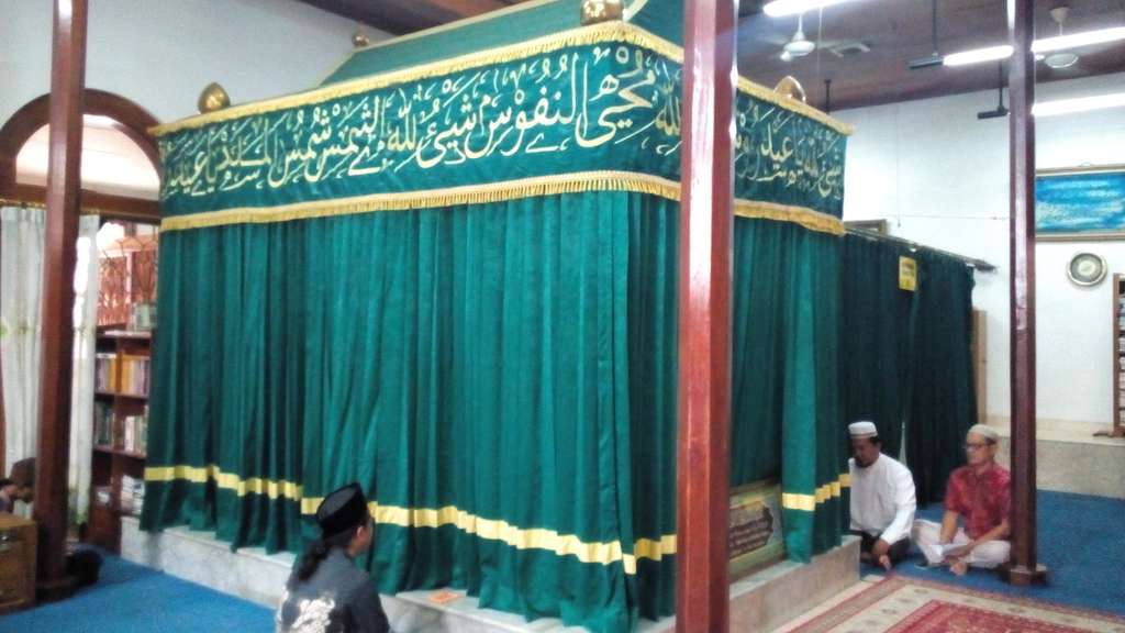 Masjid Luar Batang, Jejak Sejarah di Pesisir Utara Jakarta