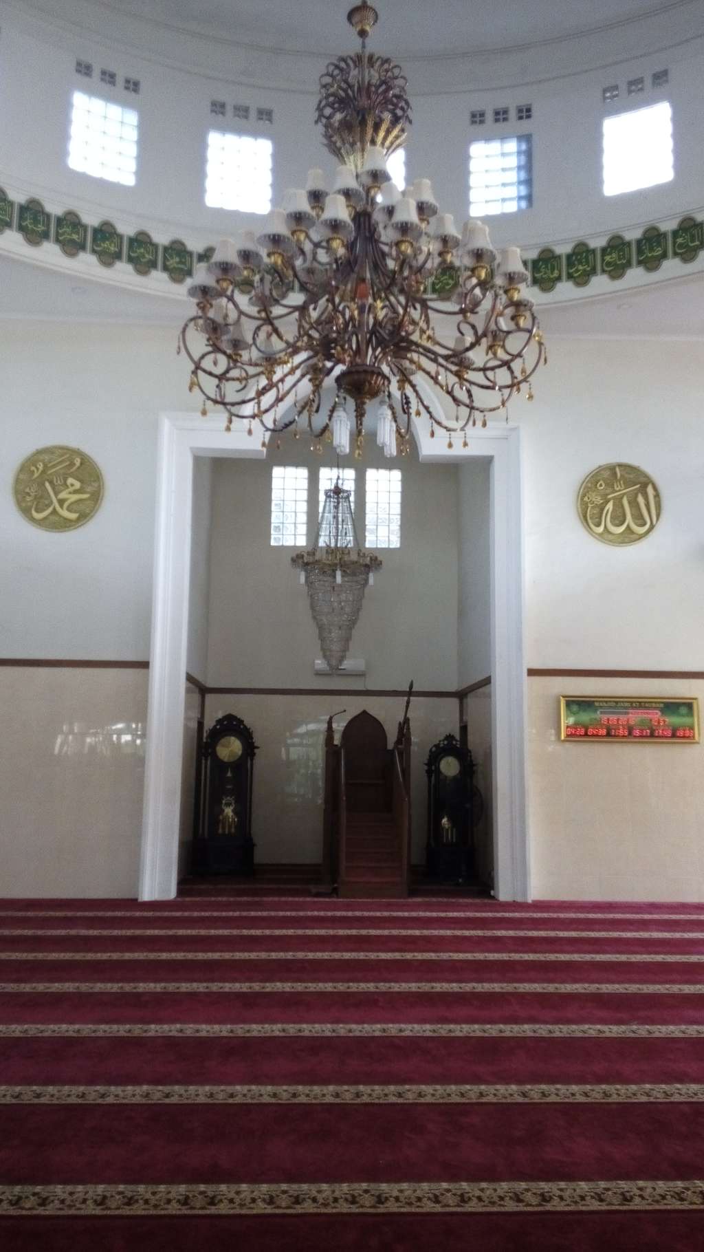 Mengenal Masjid At Taubah, Petilasan Habib Kuncung