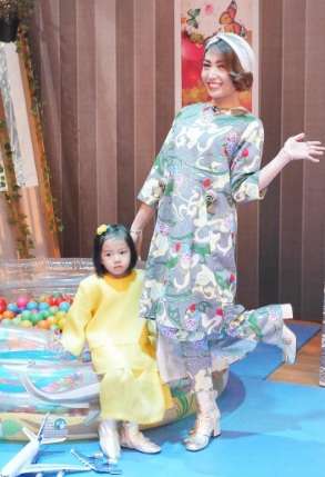 Tadarus Jadi Tradisi Ayu Dewi saat Lebaran