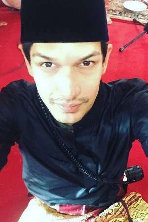 Dimas Beck Nikmati Lebaran Bersama Sang Nenek