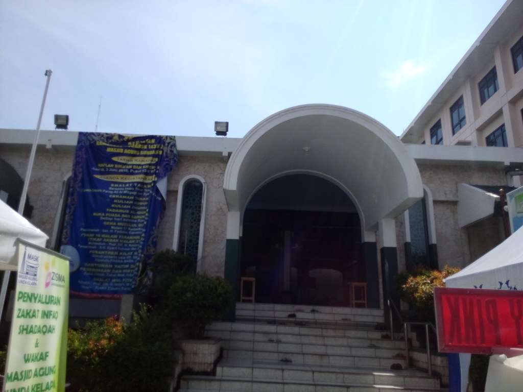 Masjid Agung Sunda Kelapa, Berdiri Megah di Kawasan Elit