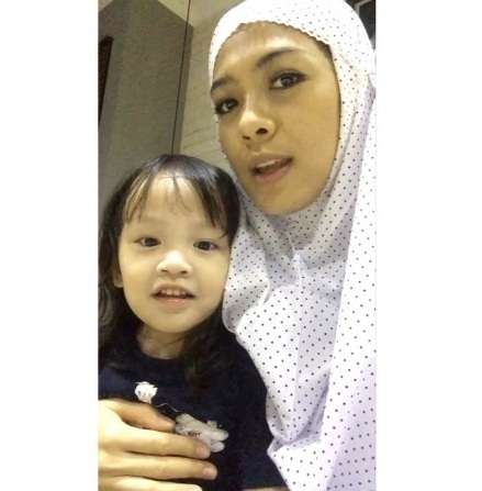 Dian Ayu dan Buah Hati