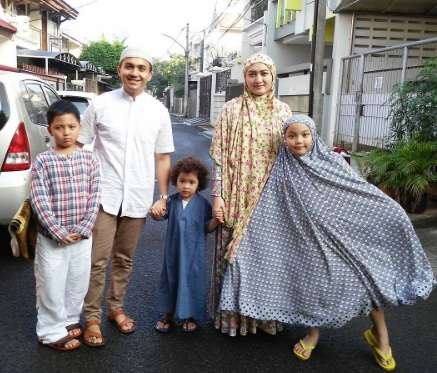 Sahrul Gunawan dan keluarga