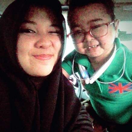 Sharyani dan Daus Mini