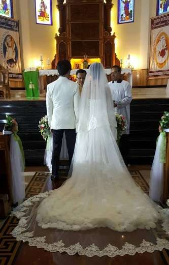 Unggahan Wulan Guritno