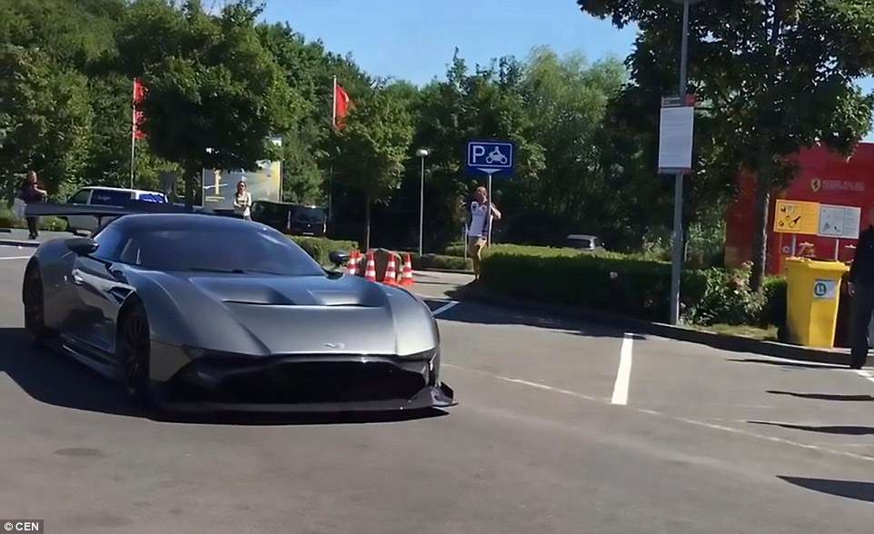 Aston Martin Vulcan Aston Martin Vulcan