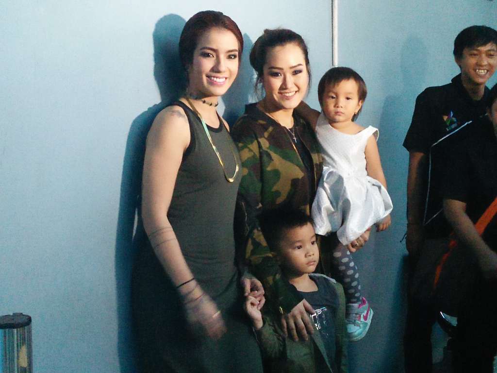 Sheila Marcia dan Vanessa