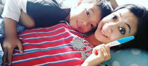 Asri Welas dan anak pertama