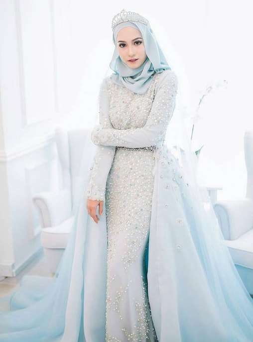 Kebaya dan Hijab