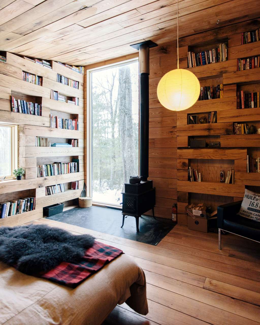 Perpustakaan Tengah Hutan