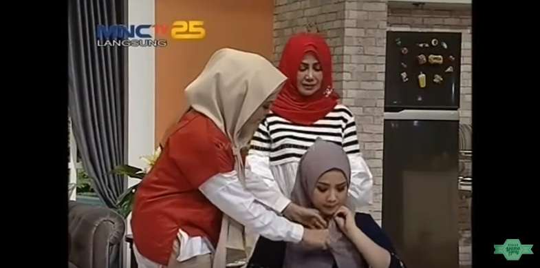 Rina Nose, Amy, Nagita Slavina