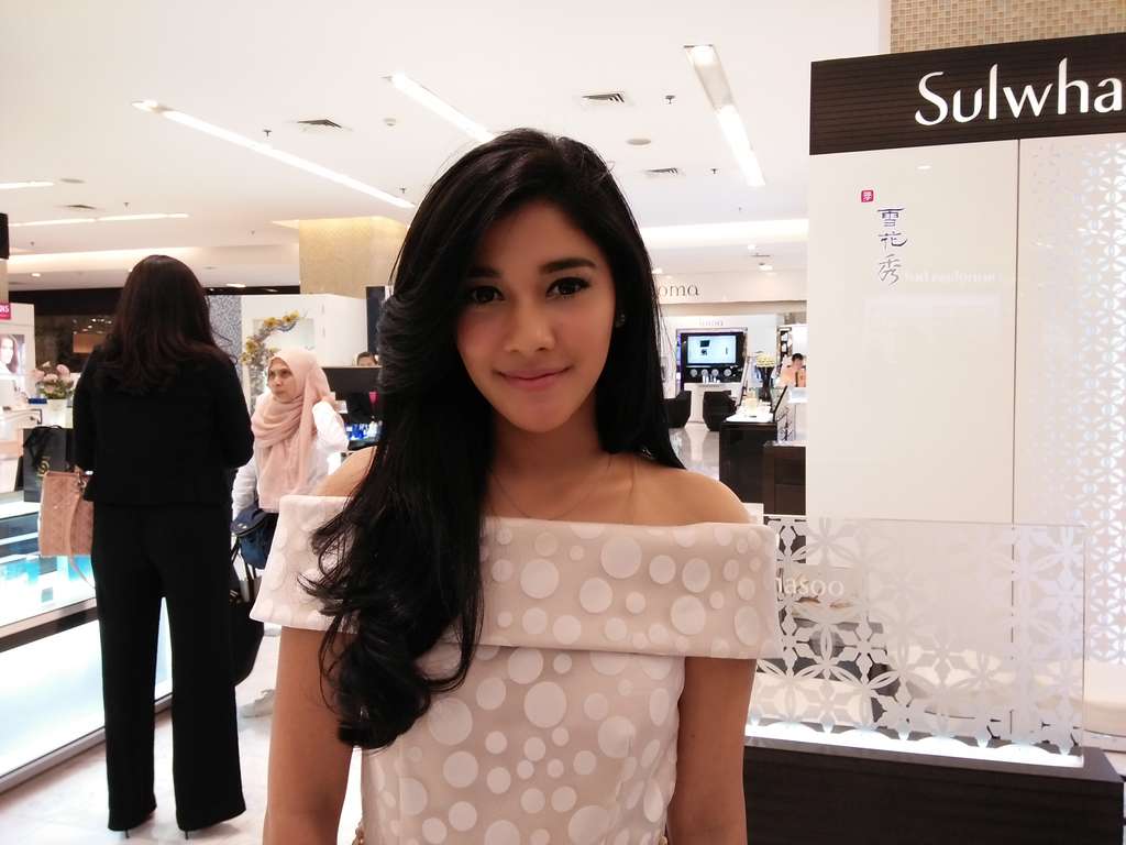 Naysila Mirdad