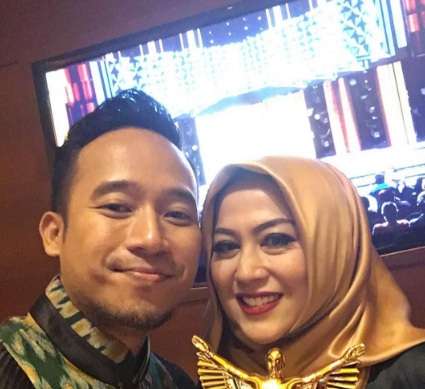 Denny dan Istri Denny dan Istri