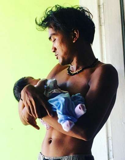 Bayu Kumbara dan Buah Hati Bayu Kumbara dan Buah Hati