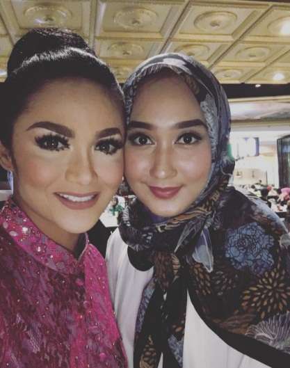 Krisdayanti dan Dian Pelangi Krisdayanti dan Dian Pelangi