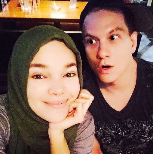 Dewi Sandra dan Bertrand