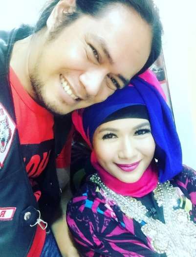 Dea Mirella dan Roy Hasby