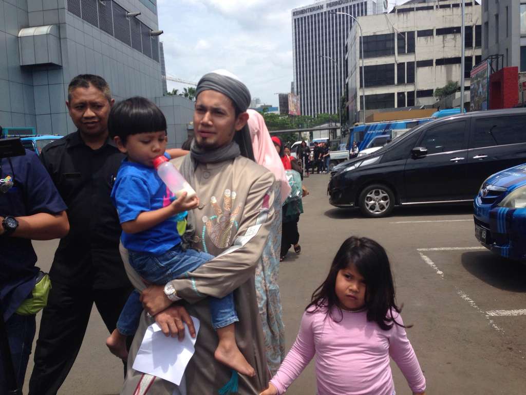 Ustaz Guntur Bumi